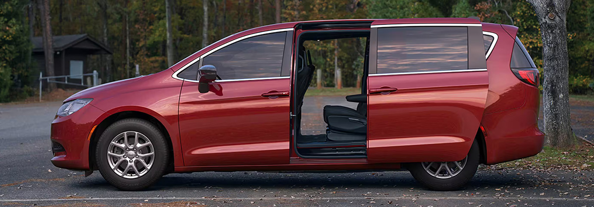 2025 Voyager Waldorf Dodge Ram