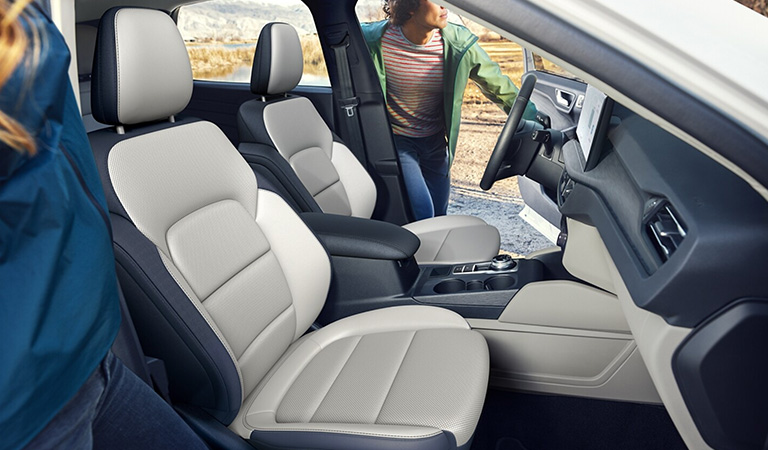 Fairfax VA New 2025 Ford Escape